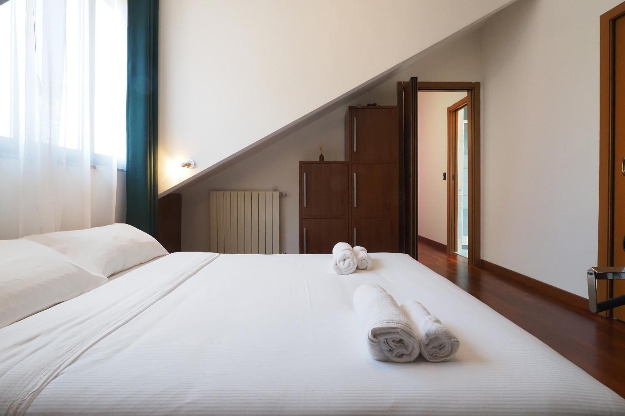 Apartament Primopiano - Savona 1 Mediolan Zewnętrze zdjęcie
