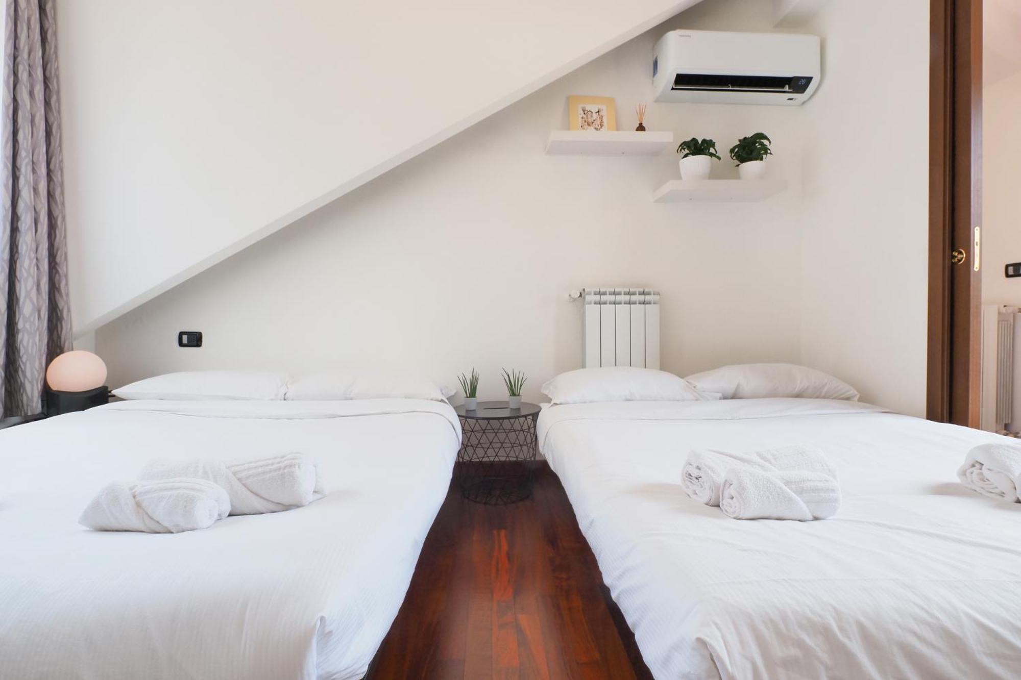 Apartament Primopiano - Savona 1 Mediolan Zewnętrze zdjęcie