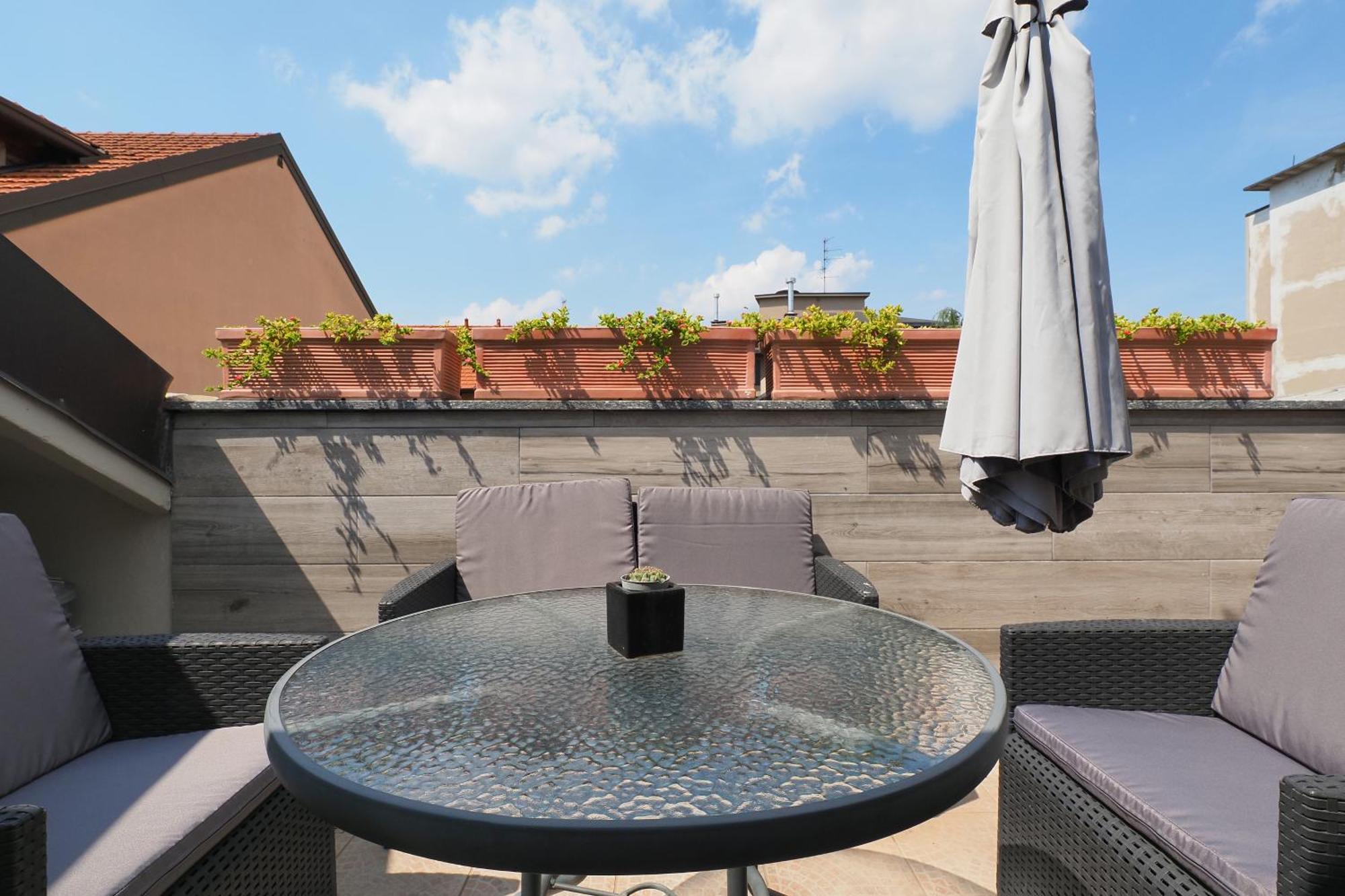 Apartament Primopiano - Savona 1 Mediolan Zewnętrze zdjęcie