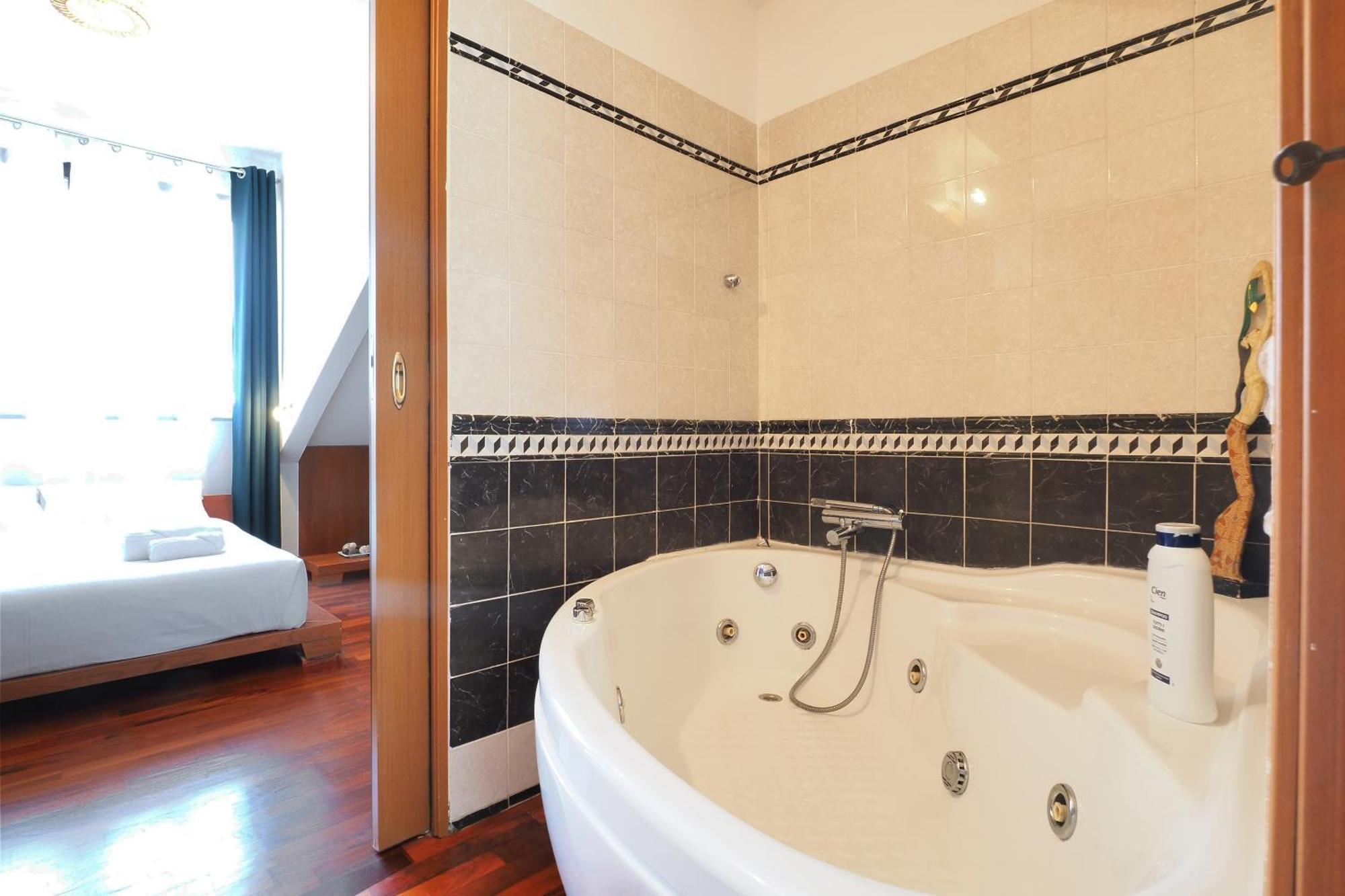 Apartament Primopiano - Savona 1 Mediolan Zewnętrze zdjęcie